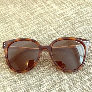 Brand new pair of Polaroid sunglasses
